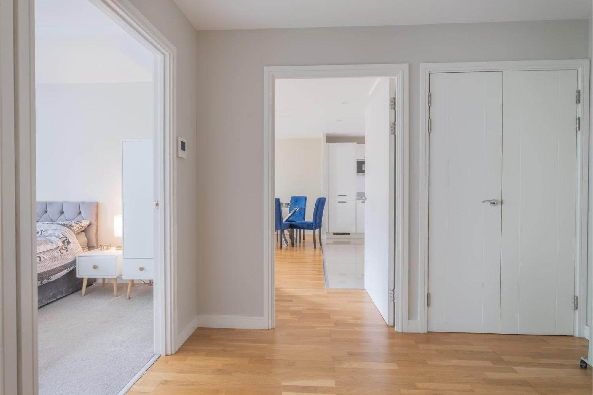 Brand New London Flat With Car Park Apartment Екстериор снимка