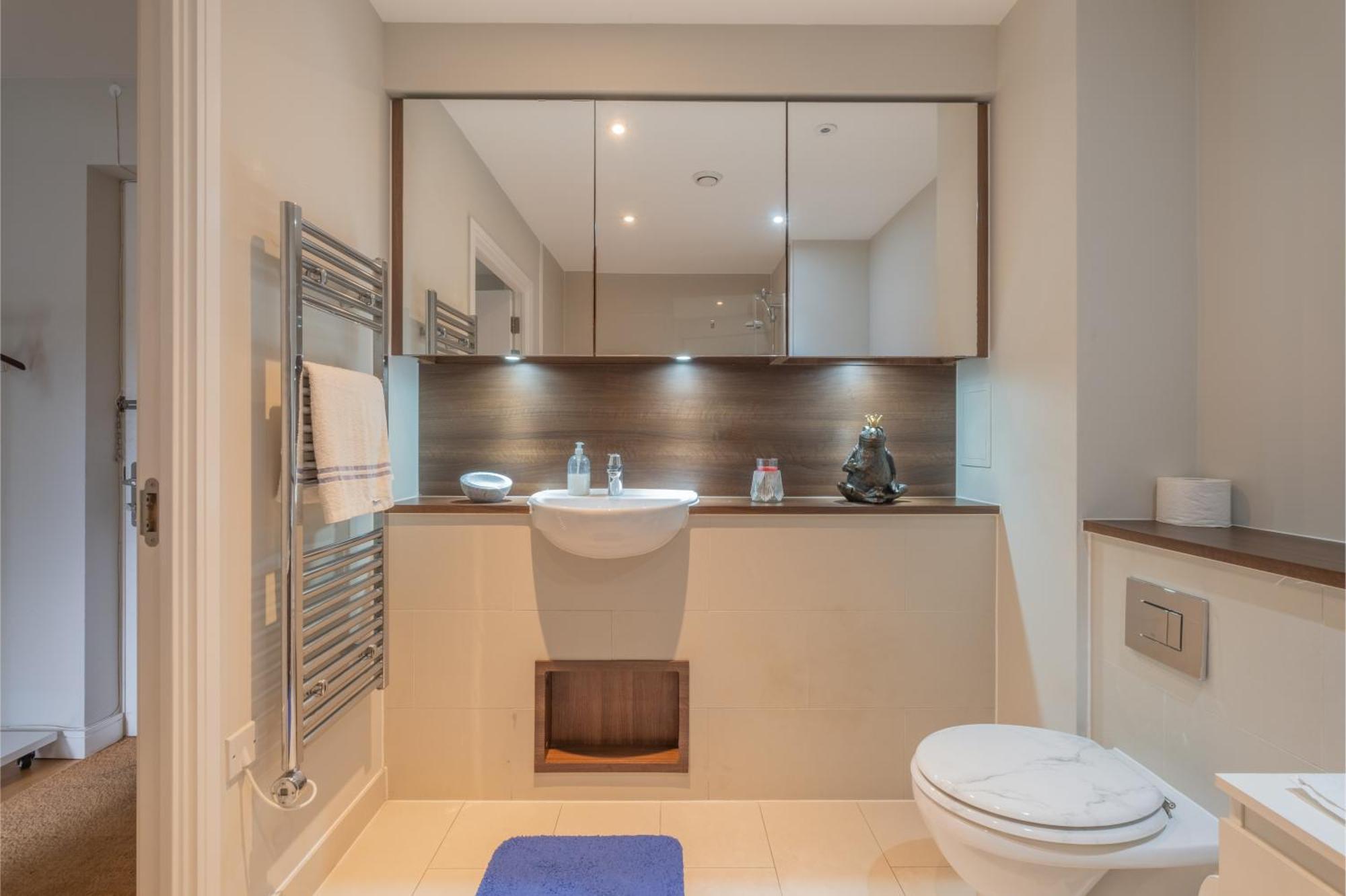 Brand New London Flat With Car Park Apartment Екстериор снимка